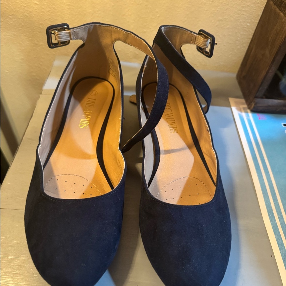 Elegant Navy Women's Shoes worn like 10 times